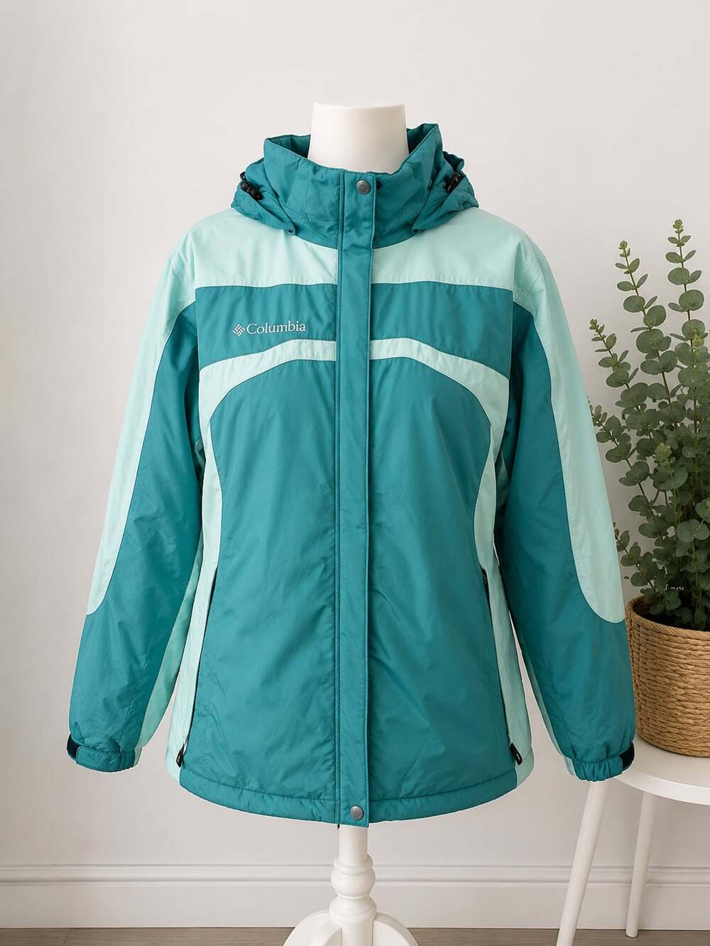 Columbia Women's Teal and Light Teal Ski Jacket 3 in 1